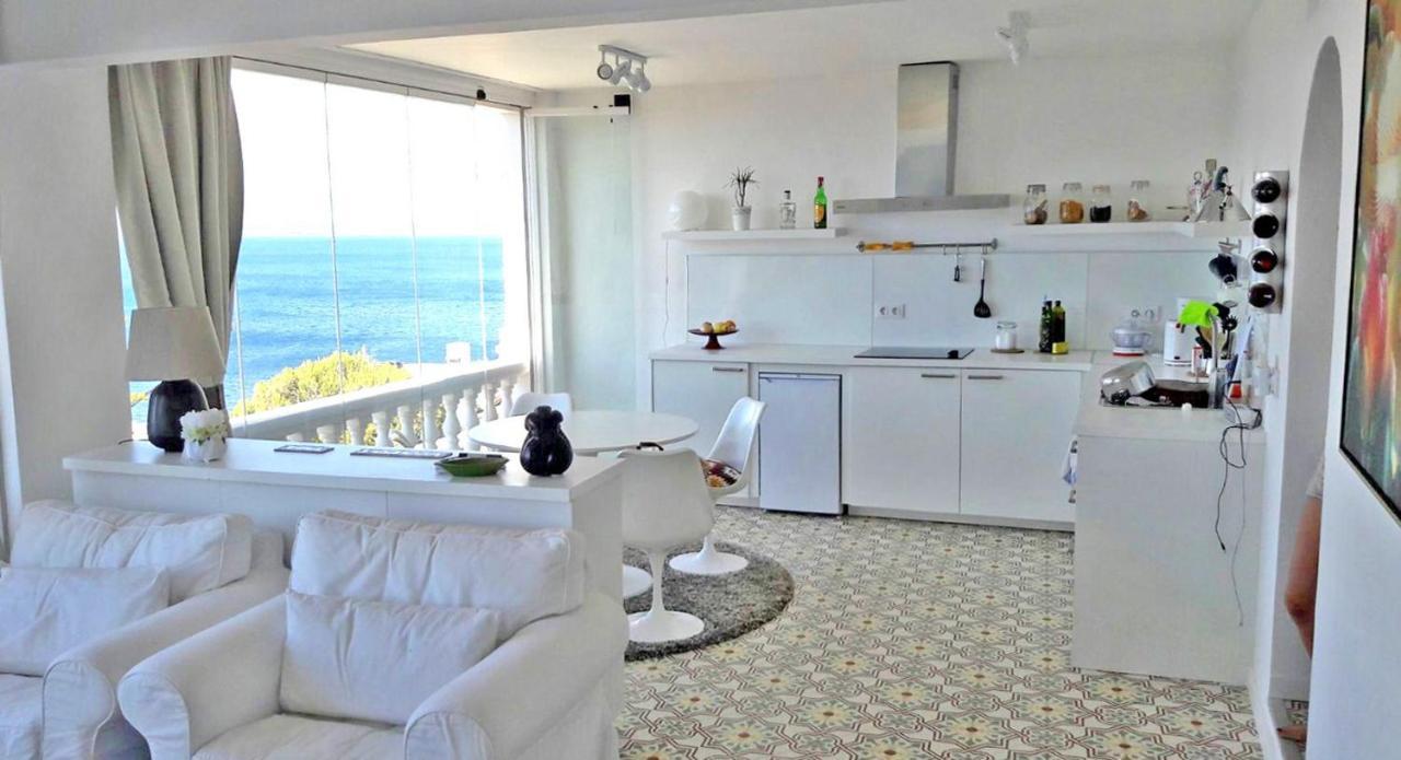 Breathtaking Costabrava Seaview Apartment 5M Beach - Casa Artevida Roses Esterno foto